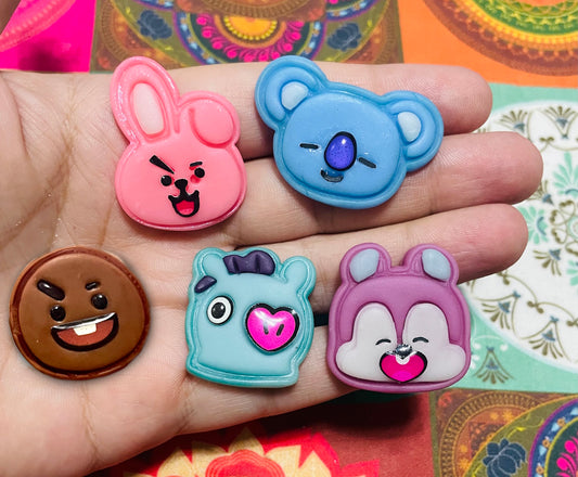 CORTADOR - MARCADOR - ABNCORTADORBTSMASCOTECABEÇAS - MASCOTES BTS CABEÇAS