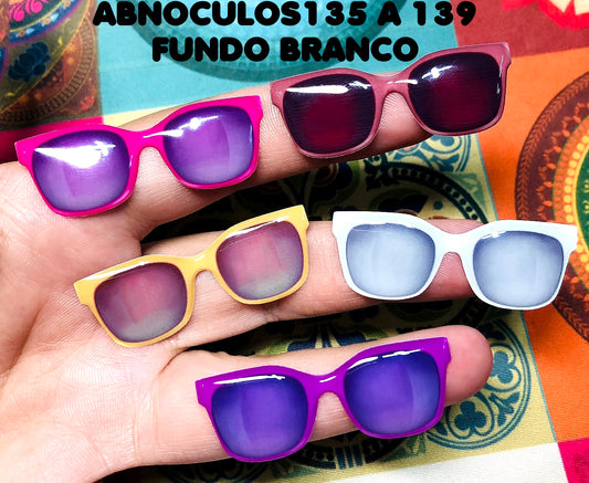 Oculos RESINADOS ESCUROS FUNDO BRANCO - ABNOCULOS135 A 139