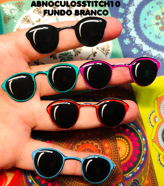 Oculos RESINADOS ESCUROS FUNDO BRANCO - ABNOCULOSSTITCH10